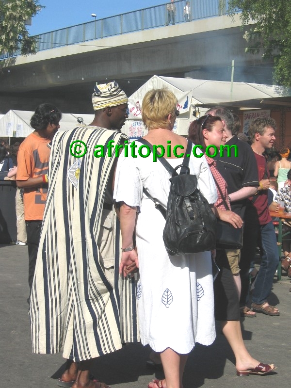 ../Images/AfricaFestival-27-28May05 095.jpg